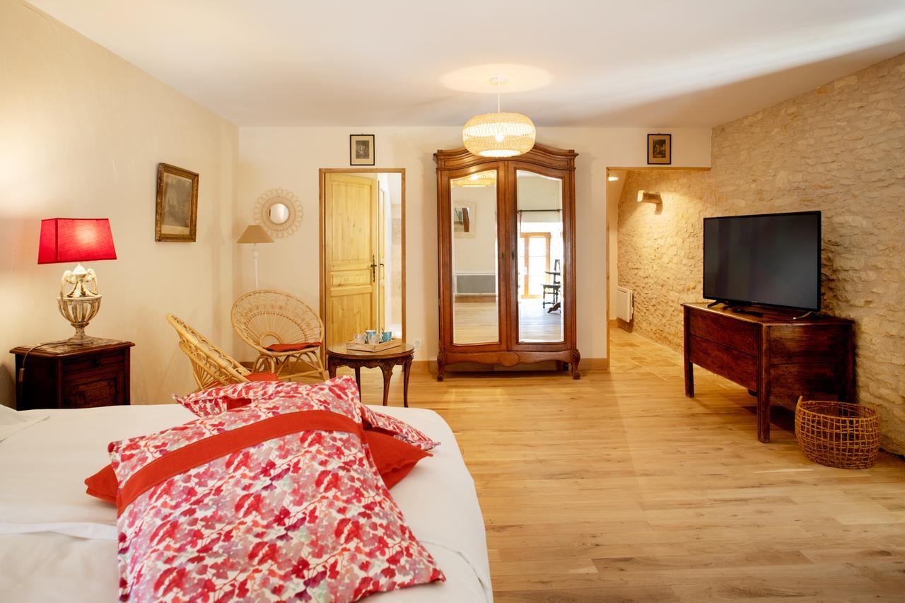 L'Hote Antique - Maison D'Hote- 4 Suites Avec Cuisine Pichanges エクステリア 写真